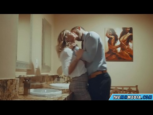 ❤️ 當一個豐滿的金發女郎在公共廁所引誘你時 ️❌ 美麗的色情 在色情 zh-tw.dickies-shop.ru